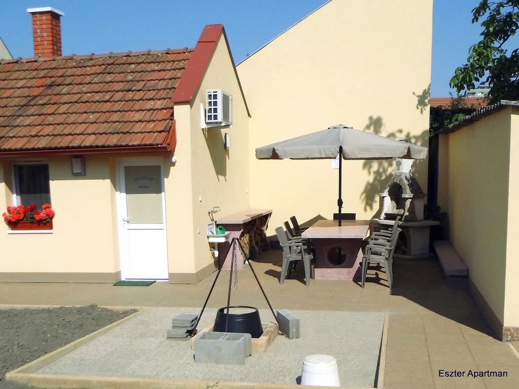Eszter Apartman بيكيسكسابا المظهر الخارجي الصورة